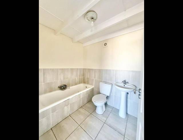 1 BEDROOM PROPERTY TO RENT IN CHASE VALLEY